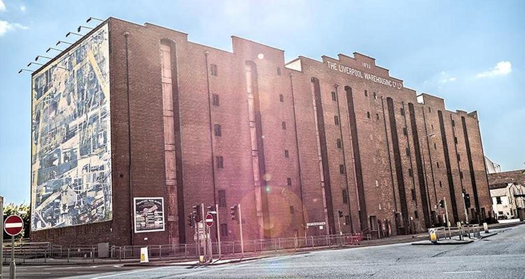 Victoria Warehouse Hotel Manchester Exterior photo